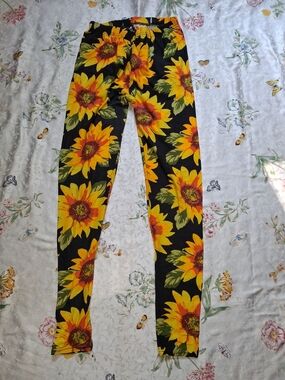 Sunflower Print Black Leggings